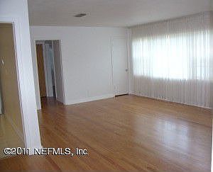 5th image of 722 Moravon Ave