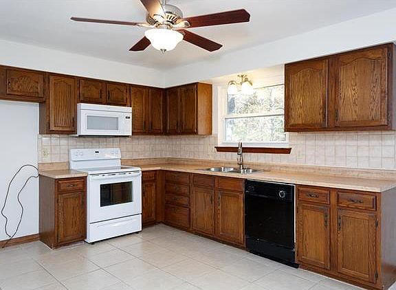 5th image of 1534 Rosewood Terrace Dr