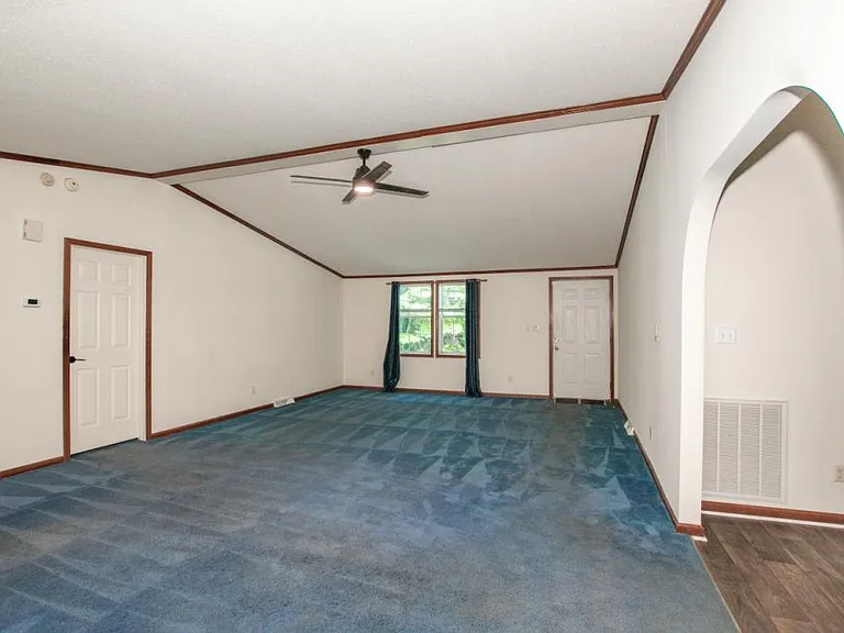 447 Kemp Rd — Photo 18