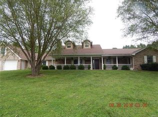 203 Georgia St, Perry, MO 63462
