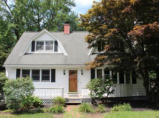 11 Little Bear Rd, Troy, NY 12182