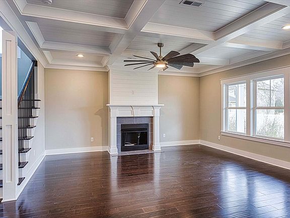 3rd image of 5044 Solar Ln NW