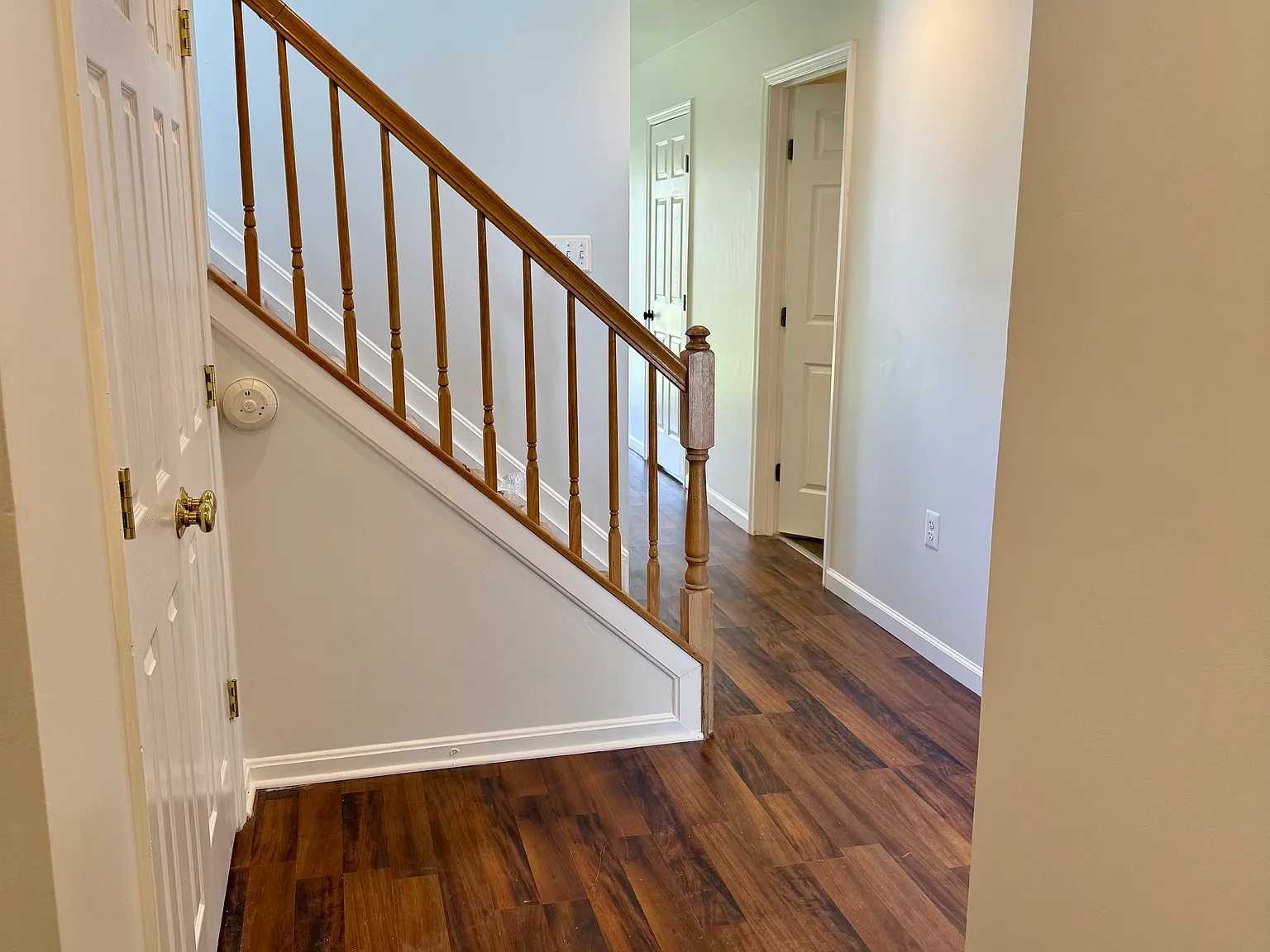 5 bed, 2.5 bath, 1600 sqft, $2,950 — Photo 3