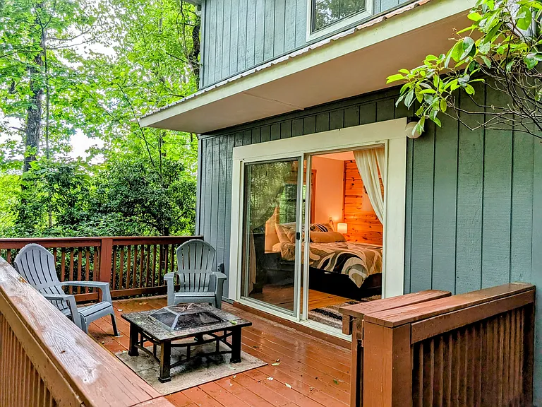 524 Stornoway Dr — Photo 97