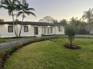 8320 SW 142nd St, Palmetto Bay, FL 33158