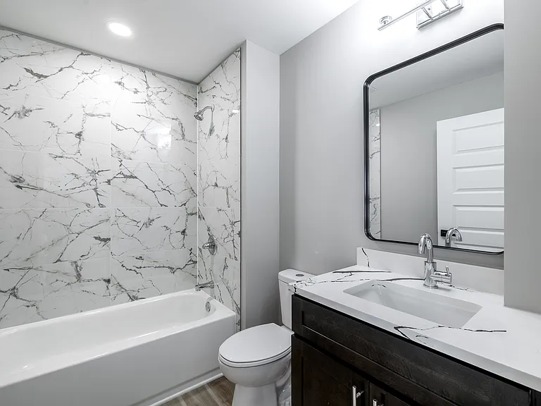 The Tucker Luxury Apartments — Photo 52