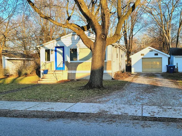 705 S Kouts St, Kouts, IN 46347