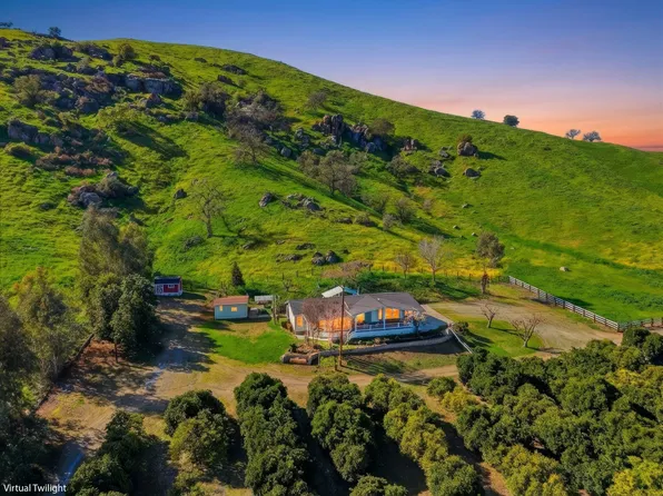 31967 Sierra Drive, Lemon Cove, CA 93244