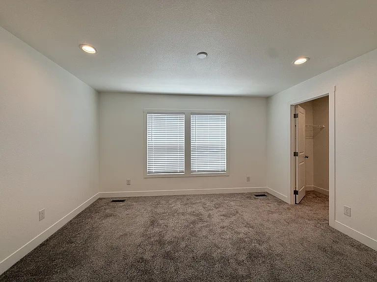 2060 N Center St #430 — Photo 4