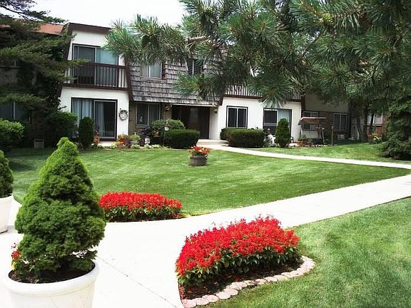 2nd image of 525 Winston Dr
