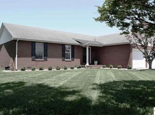 696 Utterback Rd, Murray, KY 42071