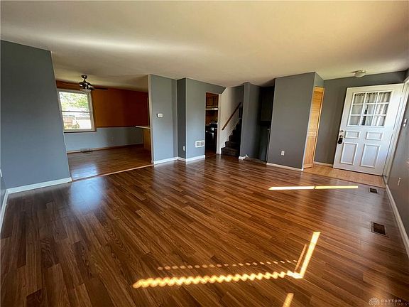 3rd image of 219 Southerly Hills Dr