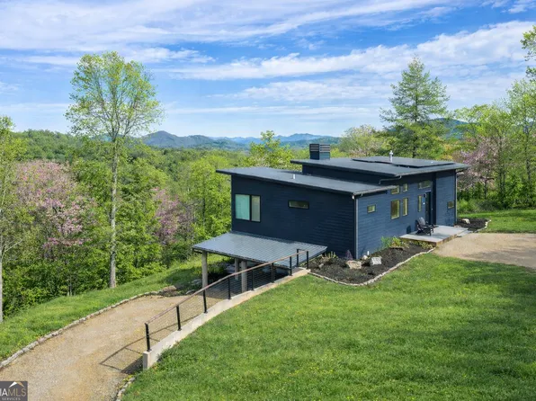 458 Brannon Rdg, Young Harris, GA 30582