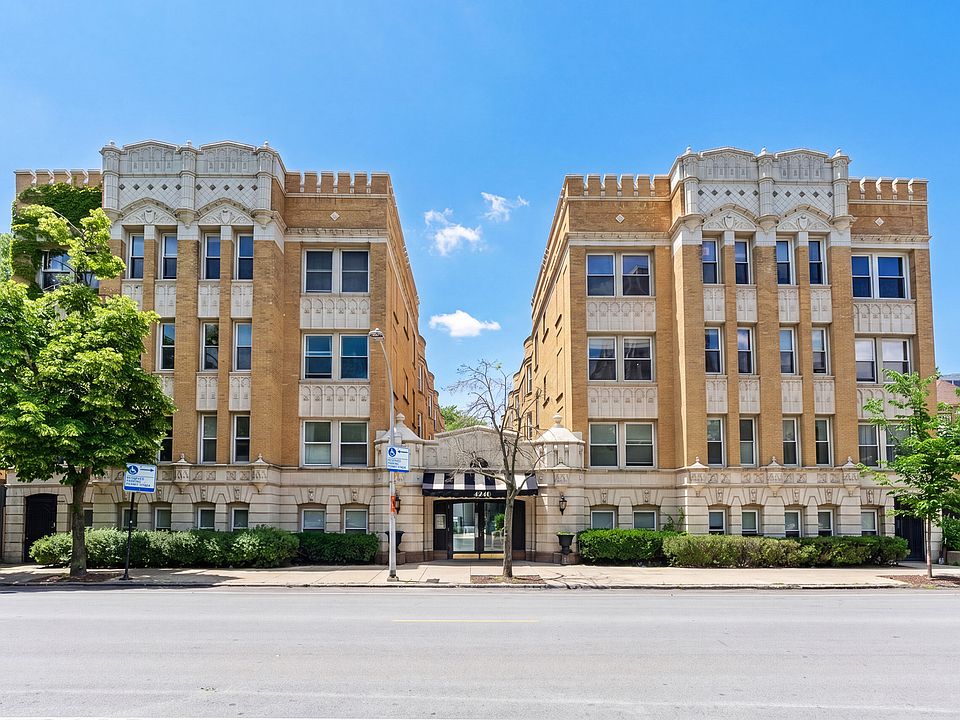 1st image of 4240 N Clarendon Ave APT 312S