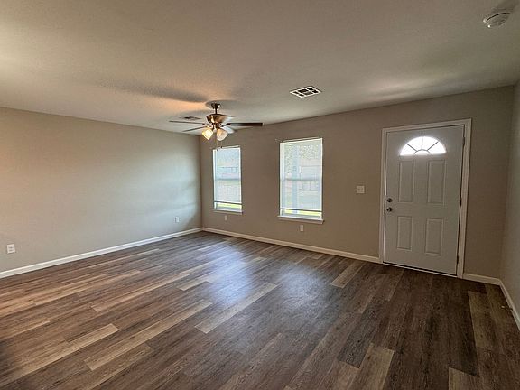 4th image of 4120 W 56th Pl S Unit B
