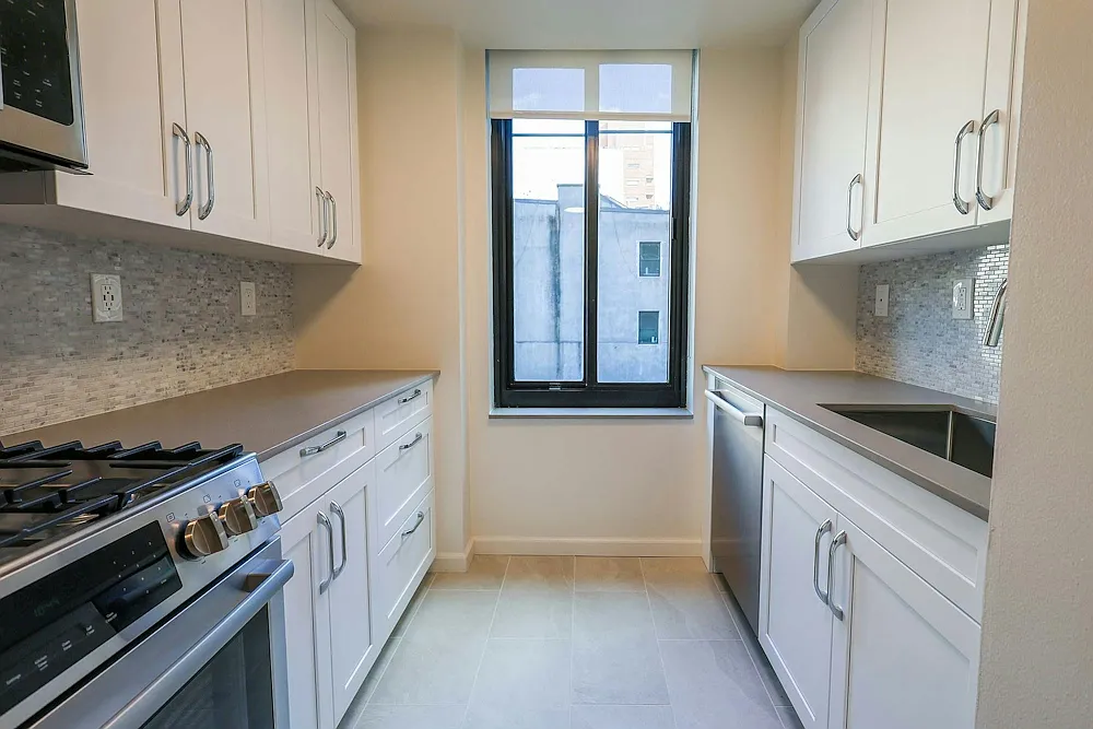 180 West 20th Street — Photo 3