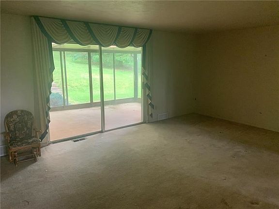 5th image of 7070 Dumbarton Pl