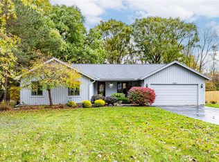 1305 Whalen Rd, Penfield, NY 14526