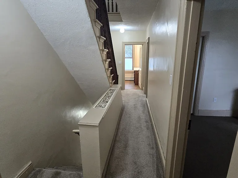 340 Main St #B — Photo 6