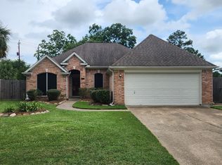 2326 Lord Nelson Dr, Seabrook, TX 77586