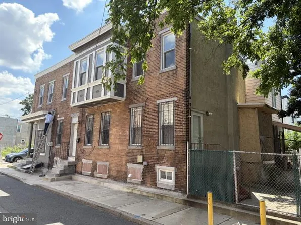 813 N 4th St, Camden, NJ 08102