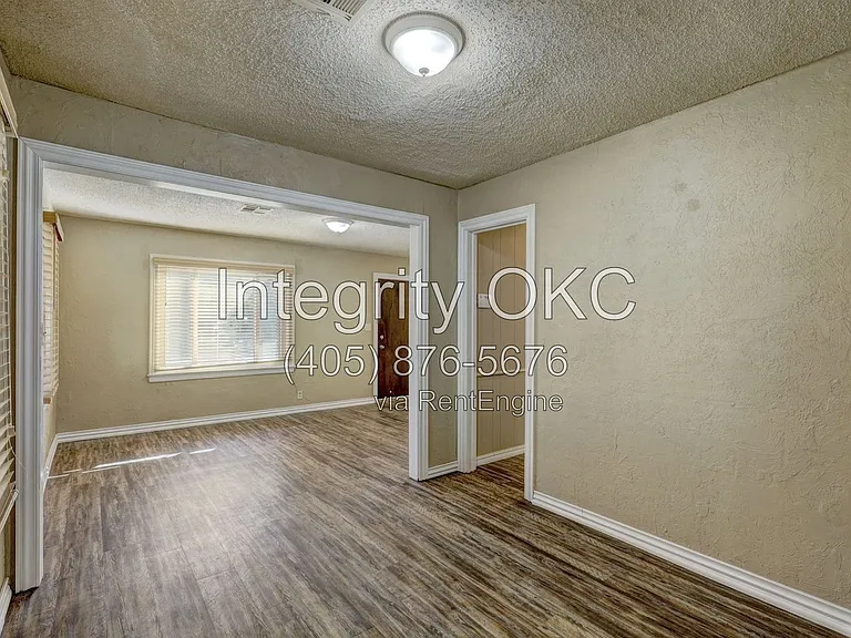 1713 N Page Ave — Photo 11