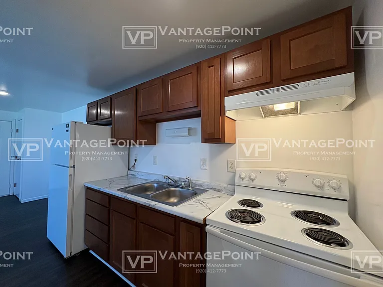 1224 S Erie St #5 — Photo 5