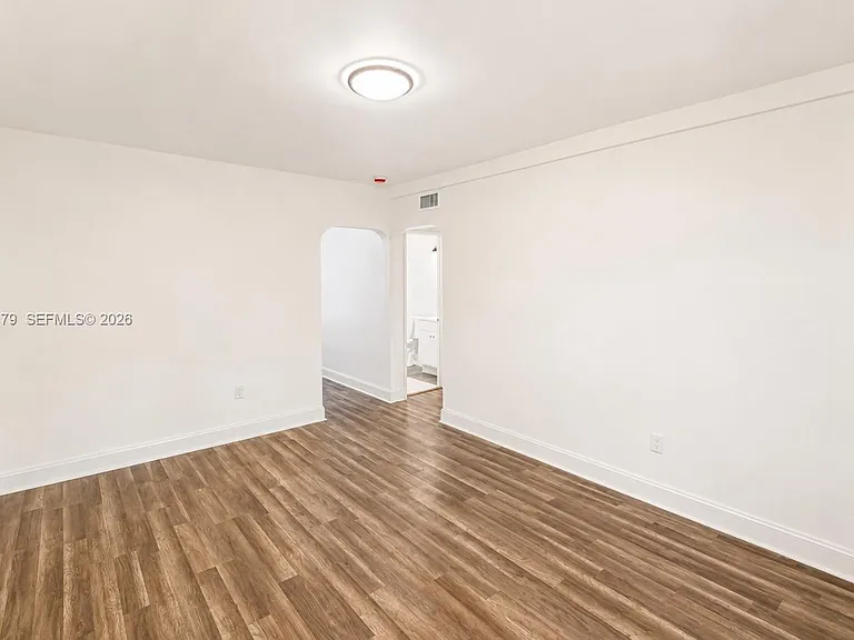 5623 NW 4th Ave #5623 — Photo 3