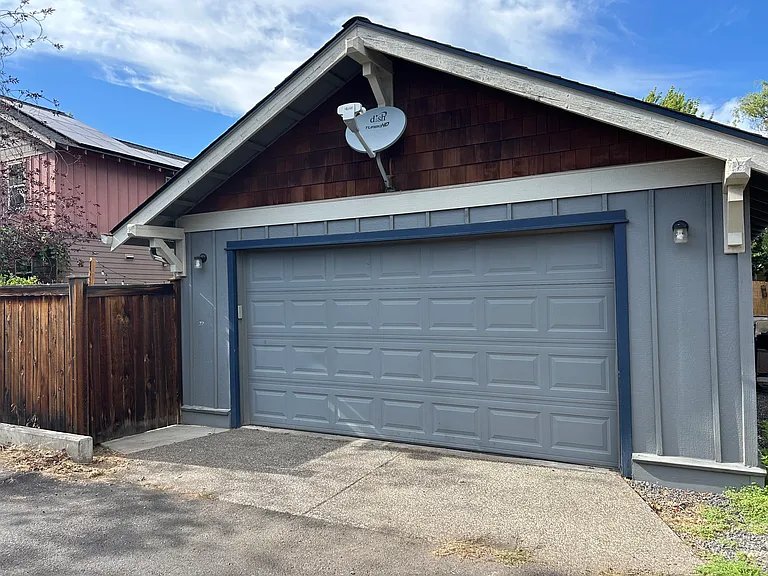 21365 Oakview Dr — Photo 37