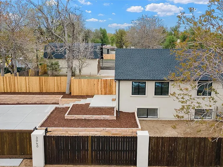 3060 W 55th Pl — Photo 13