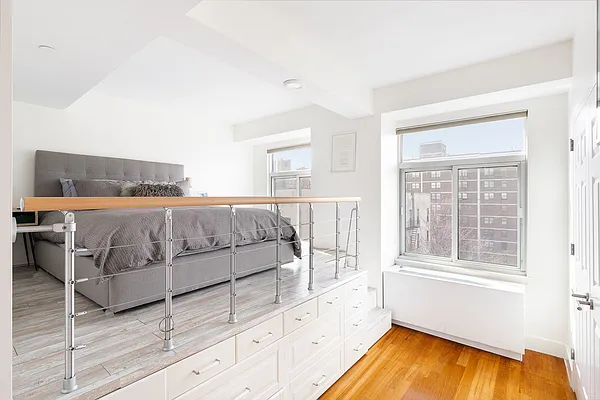Sold by Compass | media 5