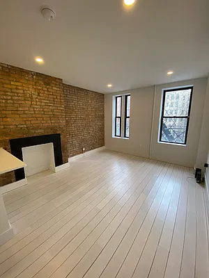 Rented by REAL New York | media 29