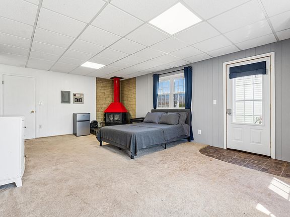 5th image of 493 S 6th St