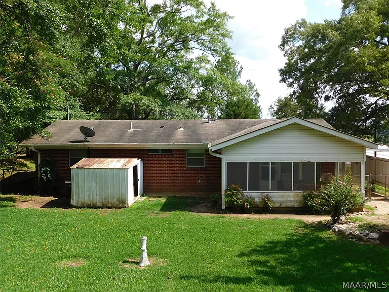733 Gillespie St — Photo 27