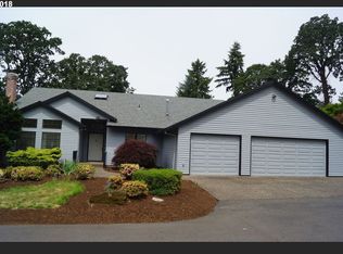 18120 Oatfield Rd, Gladstone, OR 97027