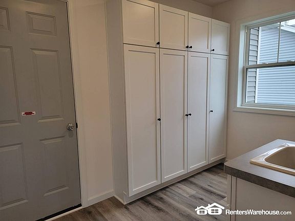 5th image of 413 Bluebird St NW #1