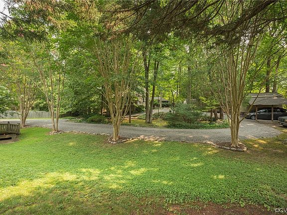 4th image of 3521 Blithewood Dr