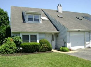 15 Crefeld Ct #5B, Lincoln Park, NJ 07035