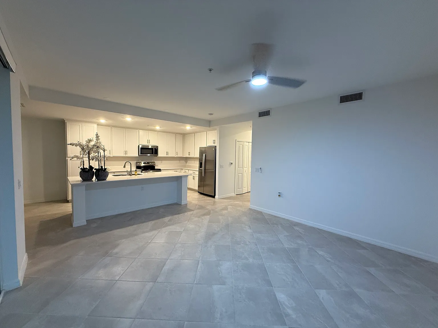 2 bed, 1154 sqft, $1,695 — Photo 4