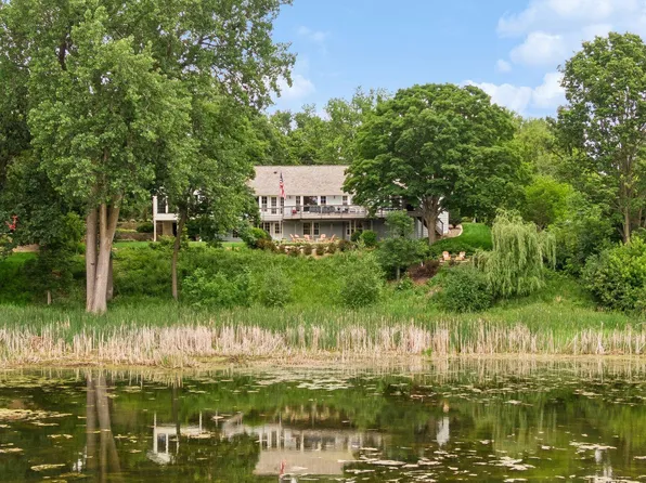 17803 Maple Hill Rd, Wayzata, MN 55391