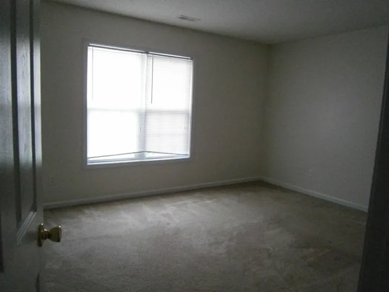 231 A Lakewood Dr — Photo 4