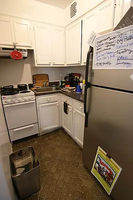 Rented by America Mecca Realty LLC | media 12