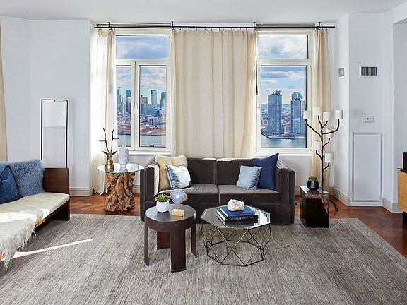 2nd image of 400 E 51st St APT 27A