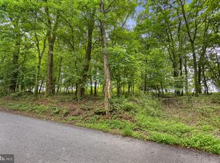 5 Rettinger Rd, Halifax, PA 17032