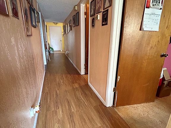 4th image of 809 W Hornbeck Blvd