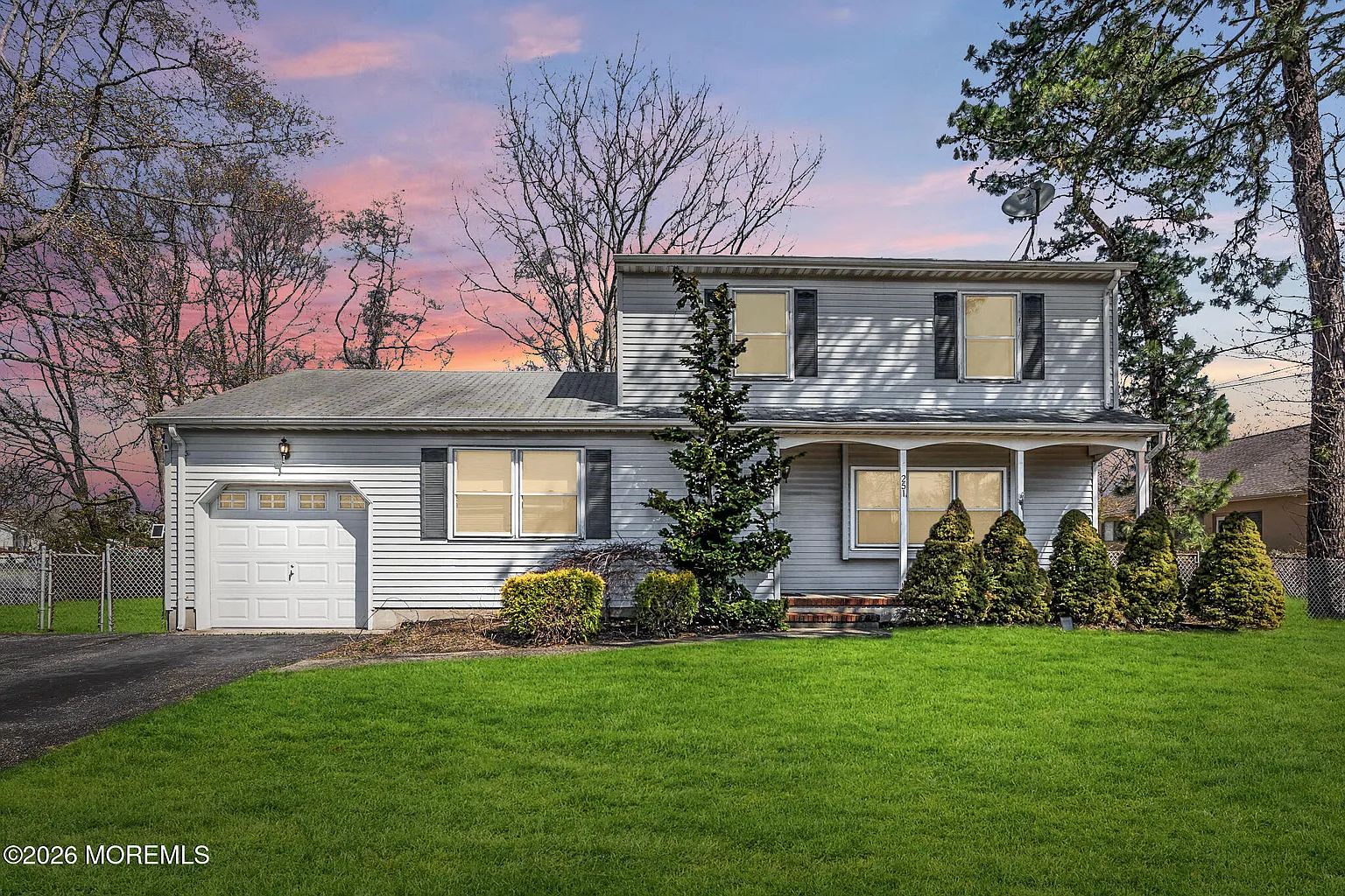251 Pine Tree Drive photo 1
