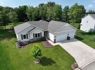 10287 Peotone Dr, Granger, IN 46530