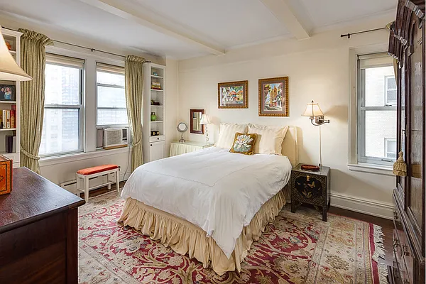 Sold by Stribling | media 13