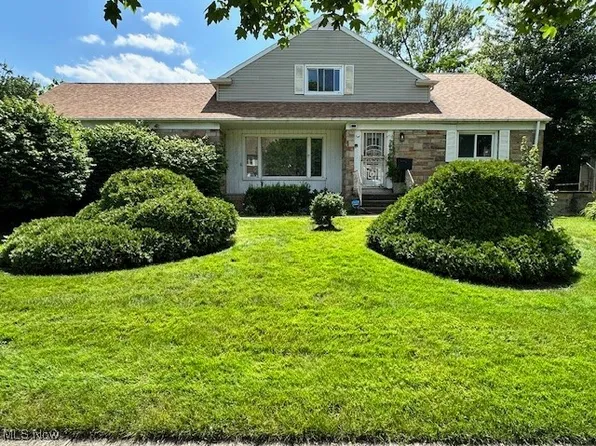 3058 Becket Rd, Cleveland, OH 44120