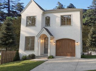2425 N Utah St, Arlington, VA 22207
